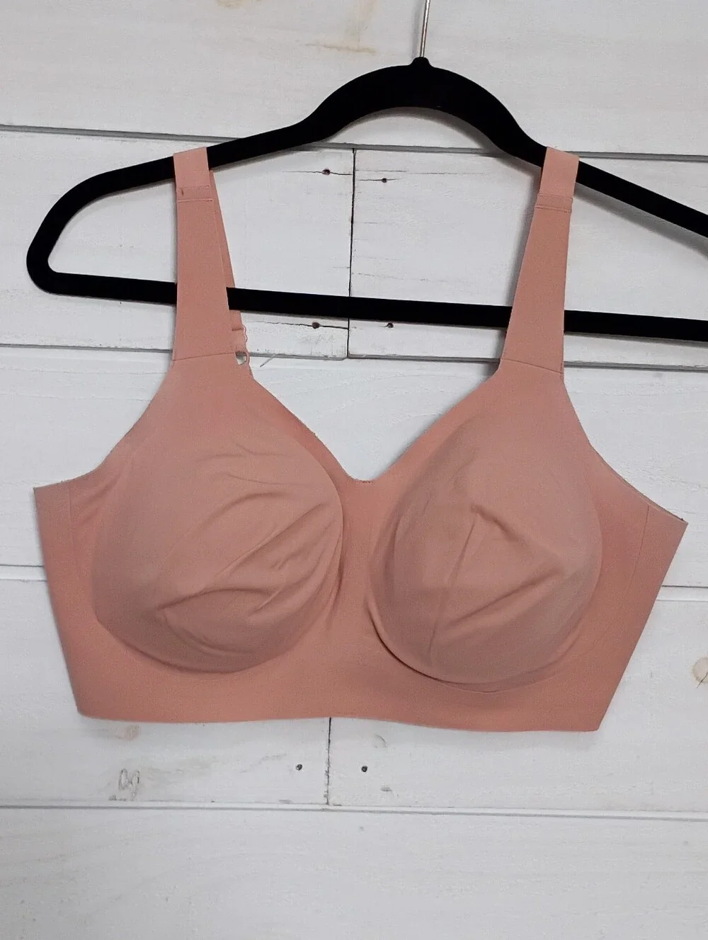 Evelyn & Bobbie The Beyond Bra Seamless Nude Wireless Bra - Smooth Support - Picture 2 of 5